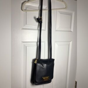 Carla Marchi Elegant Navy Crossbody Bag Italy
Genuine Leather